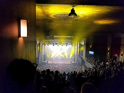 THE 10 CLOSEST Hotels to MTELUS, Montreal .